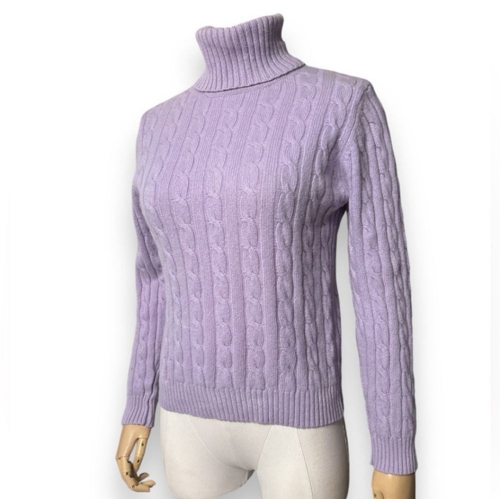 SUTTON STUDIO by BLOOMINDALES Cashmere Cable Knit Turtleneck Sweater